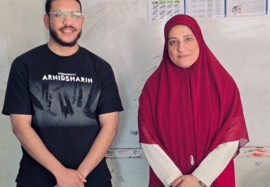 استاذة فاتن فؤاد مدرسة احياء و چيولوجيا و ام و عندها خبره في شئون التربية